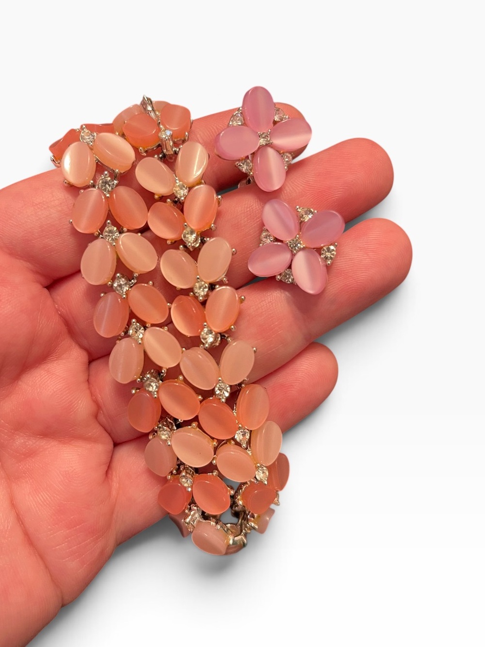 1950’s Lisner Demi-Parure Shades of Pink Moonglow Rhinestone Necklace & Earrings - Picture 3 of 8